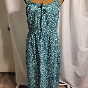 Elegant Floral Midi Dress in Teal
